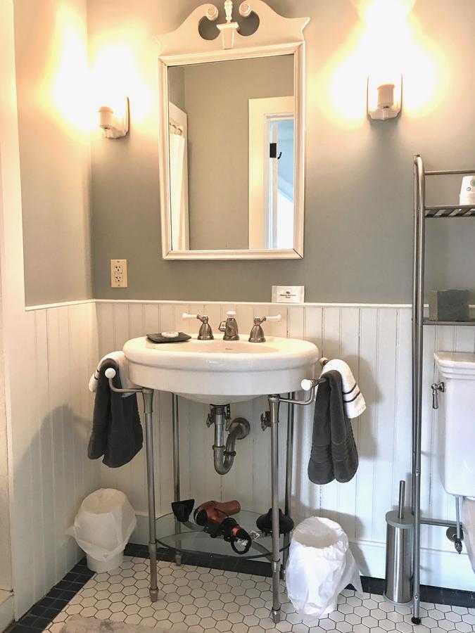 Hummingbird Inn Easton Bagian luar foto